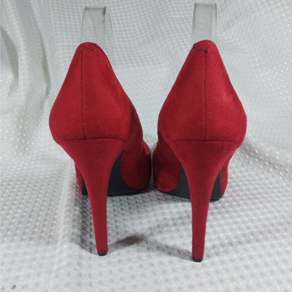 BCBGENERATION! RICH RED VEGAN SUEDE LEATHER PLATFORM STILETTO HEELS! SZ 9.5M - Picture 7 of 12